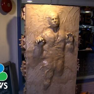 'I Loaf You. I Know': CA Bakery Creates 6-Foot Replica Of Han Solo Out Of Bread