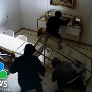 Surveillance Video Shows $500K Jewelry Heist, NYPD Searching For 3 Suspects