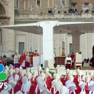 Pope Francis delivers touching homily at Benedict's funeral