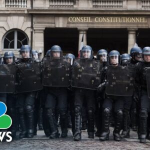 France’s Constitution Council to decide on pension bill amid protests